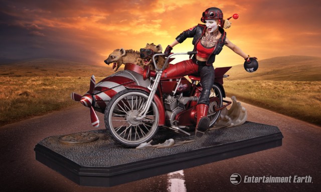 Harley Quinn Deluxe Gotham City Garage Statue