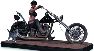 Gotham City Garage Catwoman Statue Rides to Your Collection