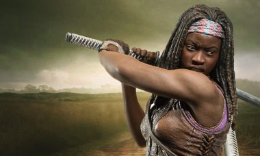 Michonne Is Ready for Battle as New Walking Dead Deluxe Figure