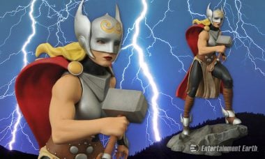 Stunning Lady Thor Statue Takes the Cake and the Hammer