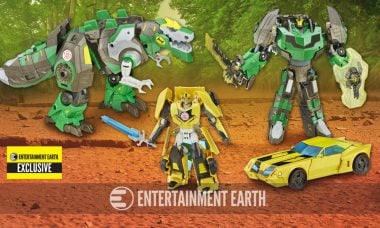 Exclusive Bumblebee and Grimlock Figures are Heading to a Phone Near You