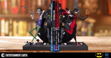 This Joker and Harley Bookend Statue is the Bomb