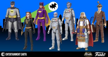 One of These Batman 1966 Action Figures Has a Easter Egg Chase