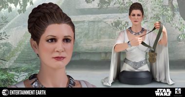 Celebrate the Destruction of the Death Star with This Leia Mini-Bust