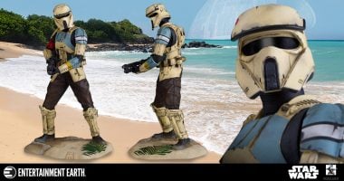 This Scarif Shoretrooper Collector’s Galaxy Statue Is out of This World