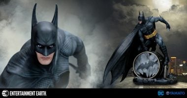 Famed Artist Luis Royo Is Back with This Breathtaking Fantasy Figure Gallery Batman